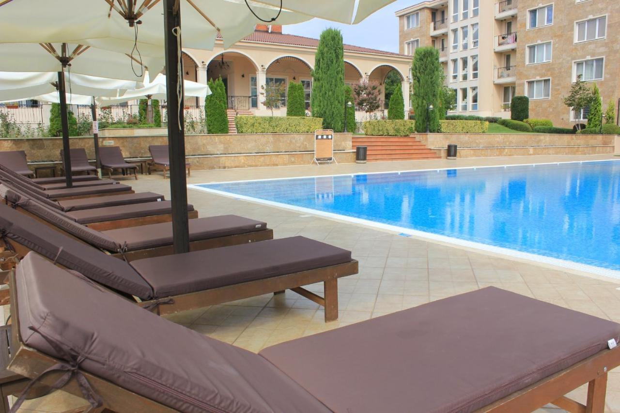 Atia Resort Chernomorets Ngoại thất bức ảnh
